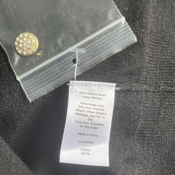 Pure Merino Wool Ultra Fine V-Neck Knit Cardigan 3/4 sleeves - Picture 10 of 11